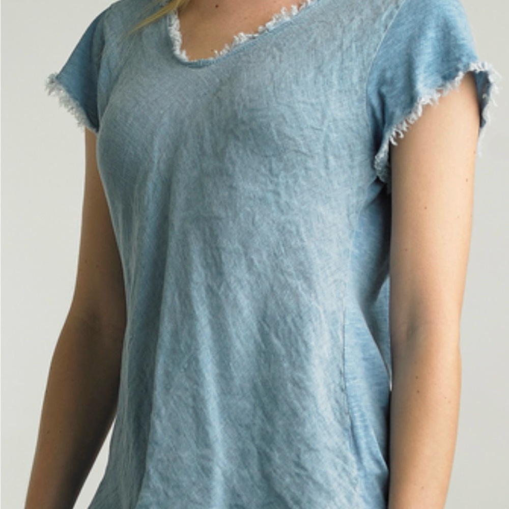 Tempo Paris Light Blue Frayed Sleeve Tank Size Small - Picture 2 of 7